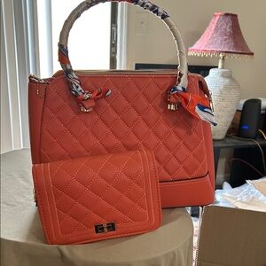 Elegant Quilted Handbag and Clutch Set - Orange
